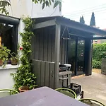 Artistic House بيت للعطل قرقشونه