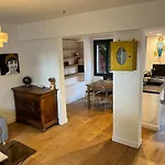 Artistic House قرقشونه