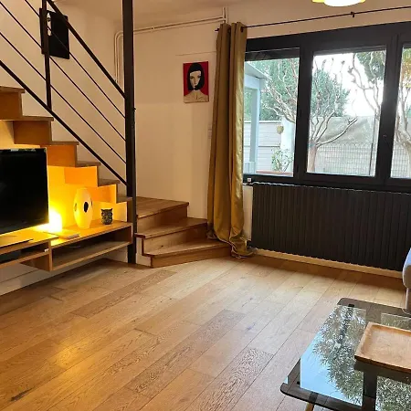 Maison Familiale De Charme Avec Jardin *