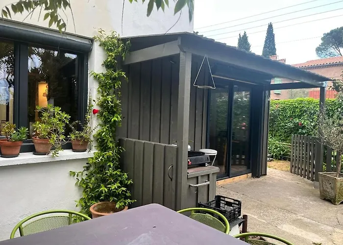 Artistic House بيت للعطل قرقشونه