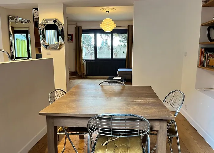 Artistic House بيت للعطل قرقشونه